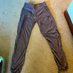 grey lulu lemon joggers